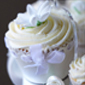 Cup cake with White flower